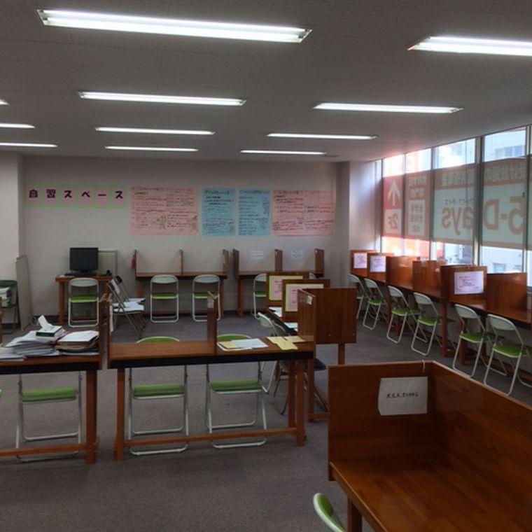 毎日個別塾　５－Ｄａｙｓ六本松校 教室画像17