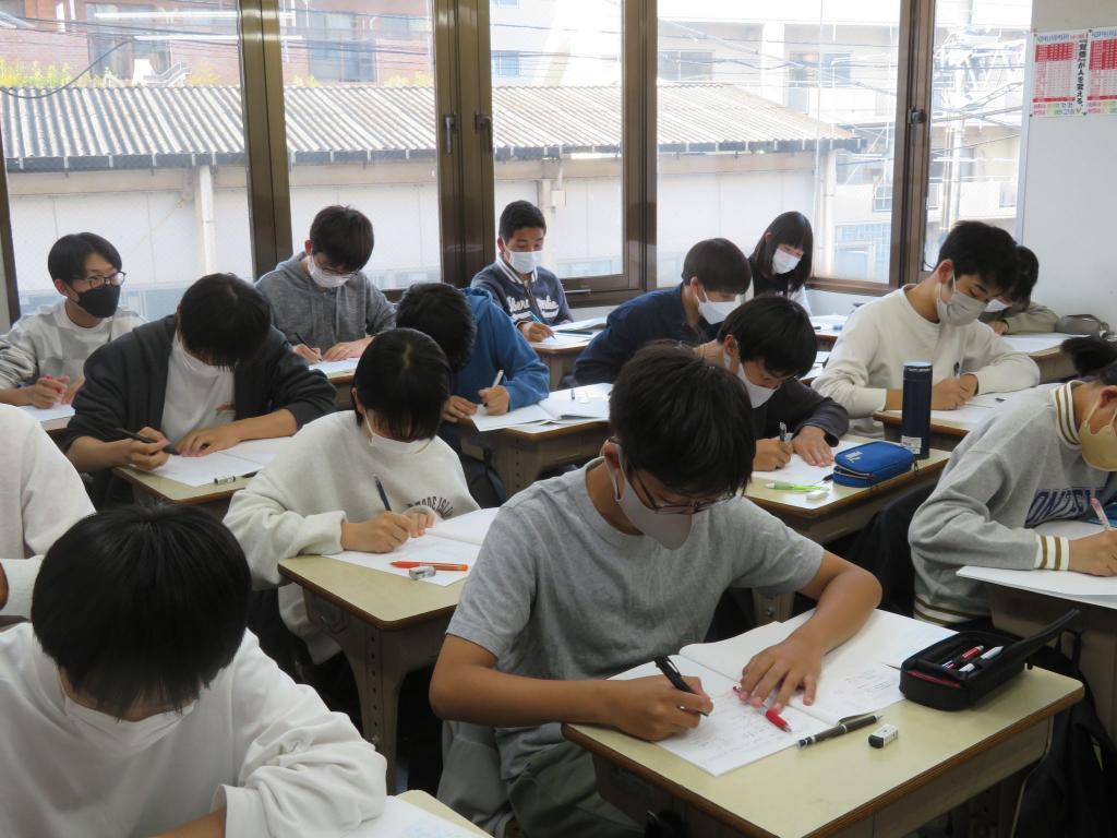 日本教育学院武蔵関校 教室画像8