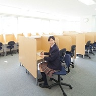 お茶ゼミ&radic;＋（ルータス）【ベネッセグループ】東京本校 教室画像4