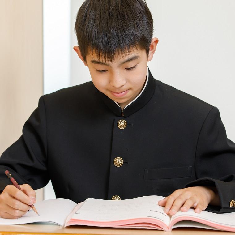 個別指導のいずみ塾　三本柳校