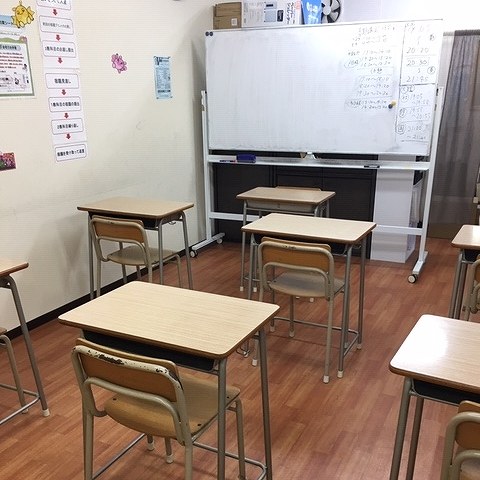 ＫＡＩＫＥＴＳＵ塾本校 教室画像5