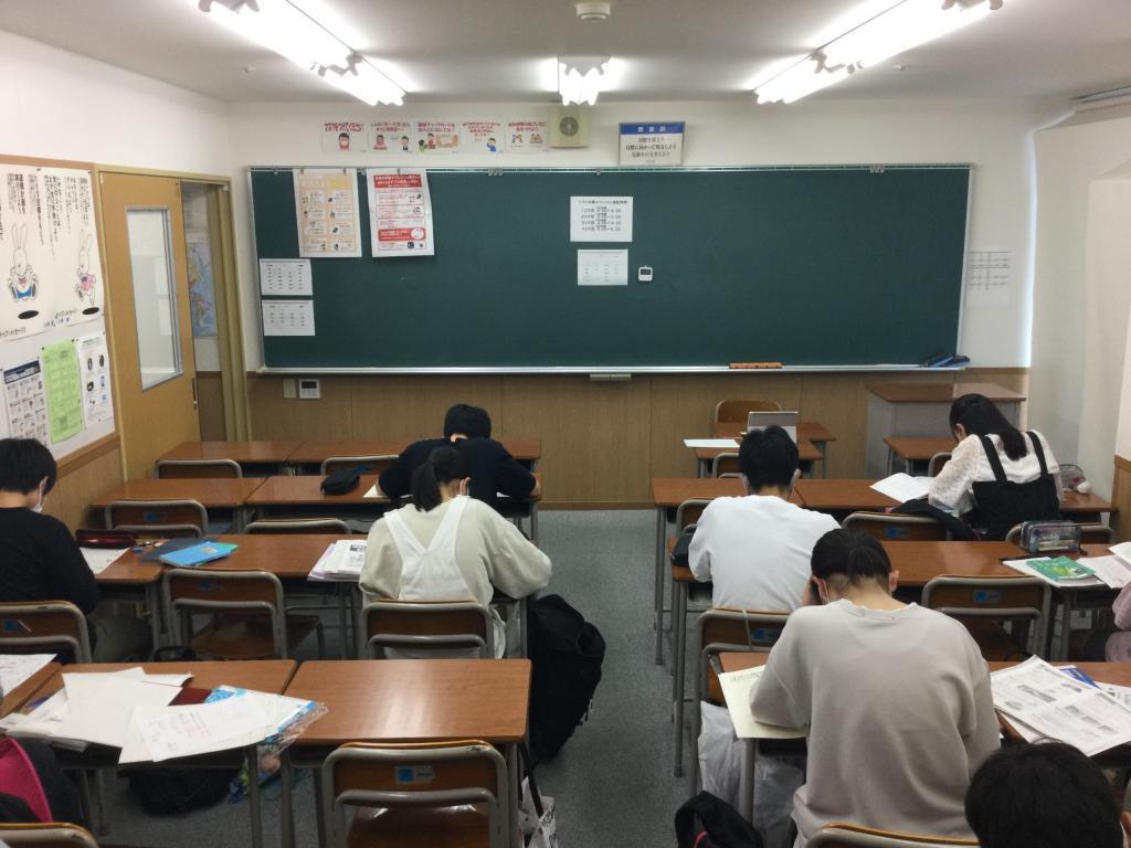京進の中学・高校受験ＴＯＰ&Sigma;丹波口校 教室画像3