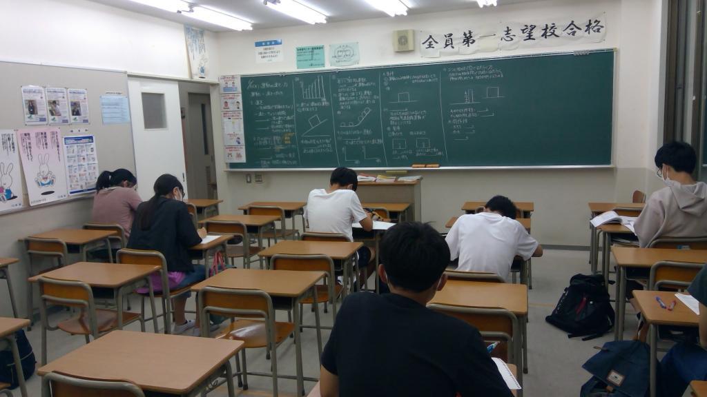 京進の中学・高校受験ＴＯＰ&Sigma;山田川校 教室画像4