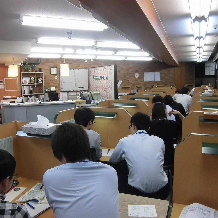 個別指導学院フリーステップＪＲ茨木教室 教室画像28