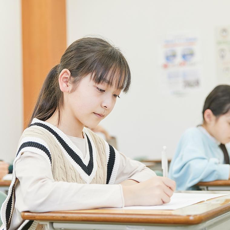 開成ベガ【開成教育グループの中学受験コース】高槻教室 教室画像4