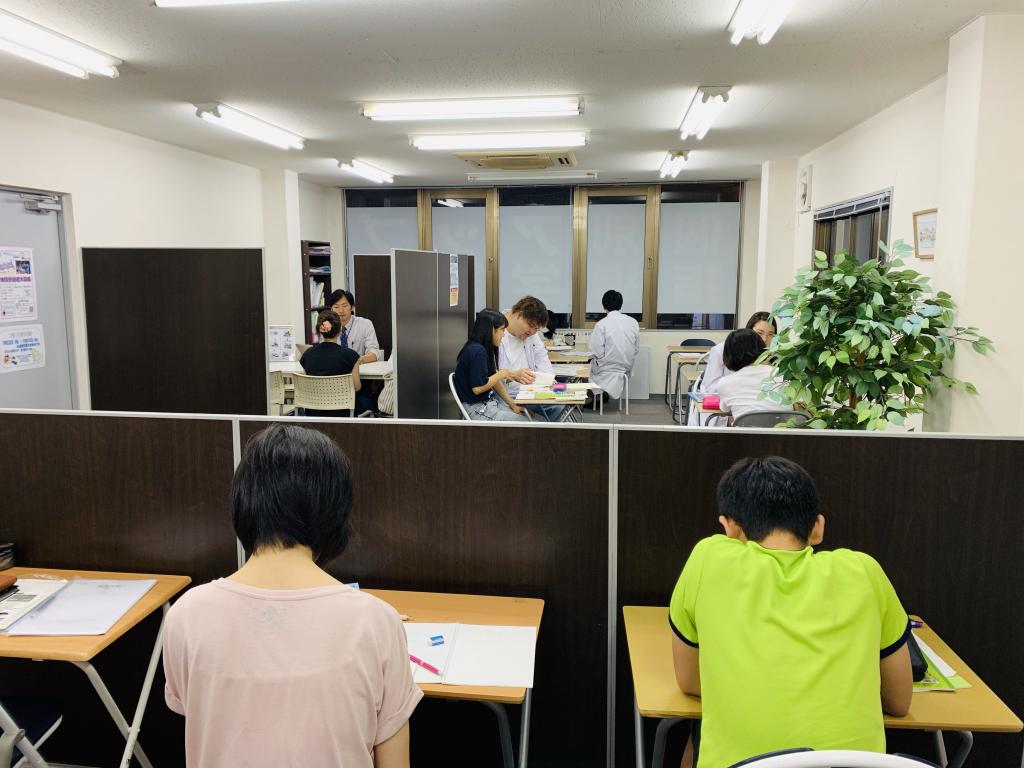 個別指導アップ学習会ＪＲ高槻駅前教室 教室画像1