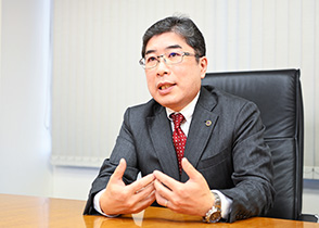 わかりやすい指導を通じて生徒の積極性を引き出します